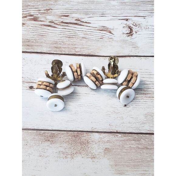 Vintage Clip On Earrings - White & Tan Statement Dangle - Picture 2 of 11